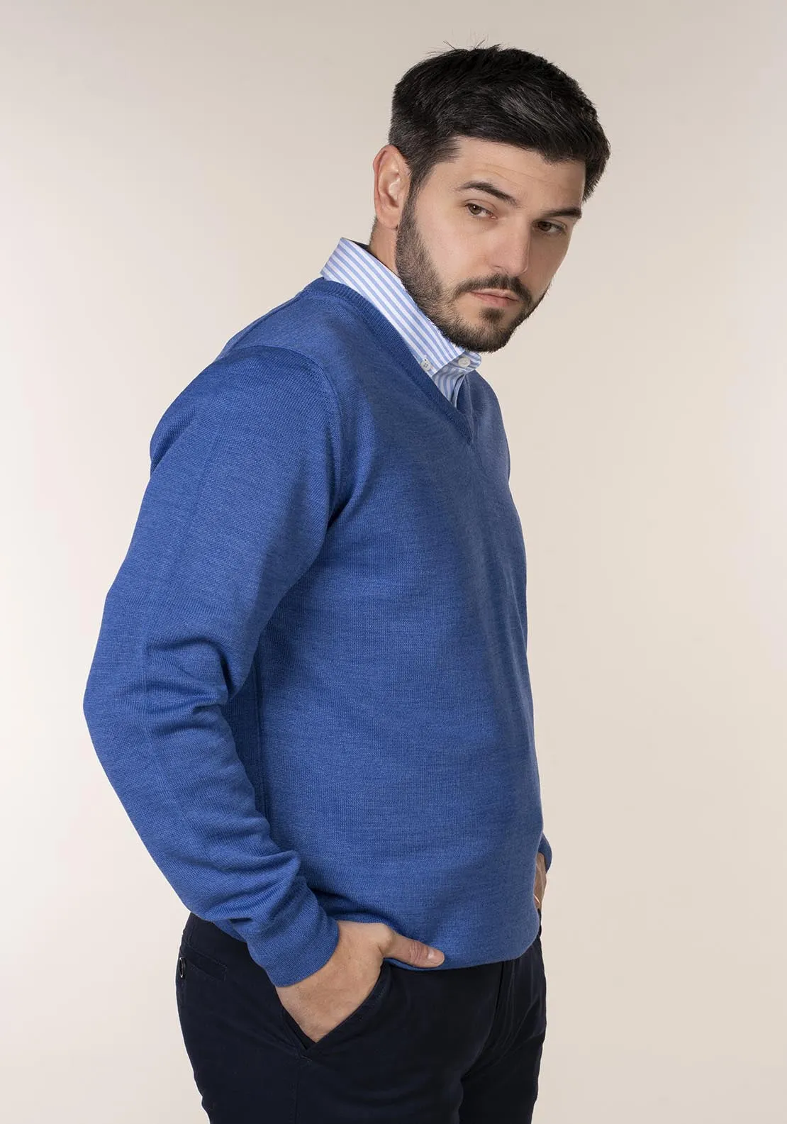 Mens V-Neck Jumper