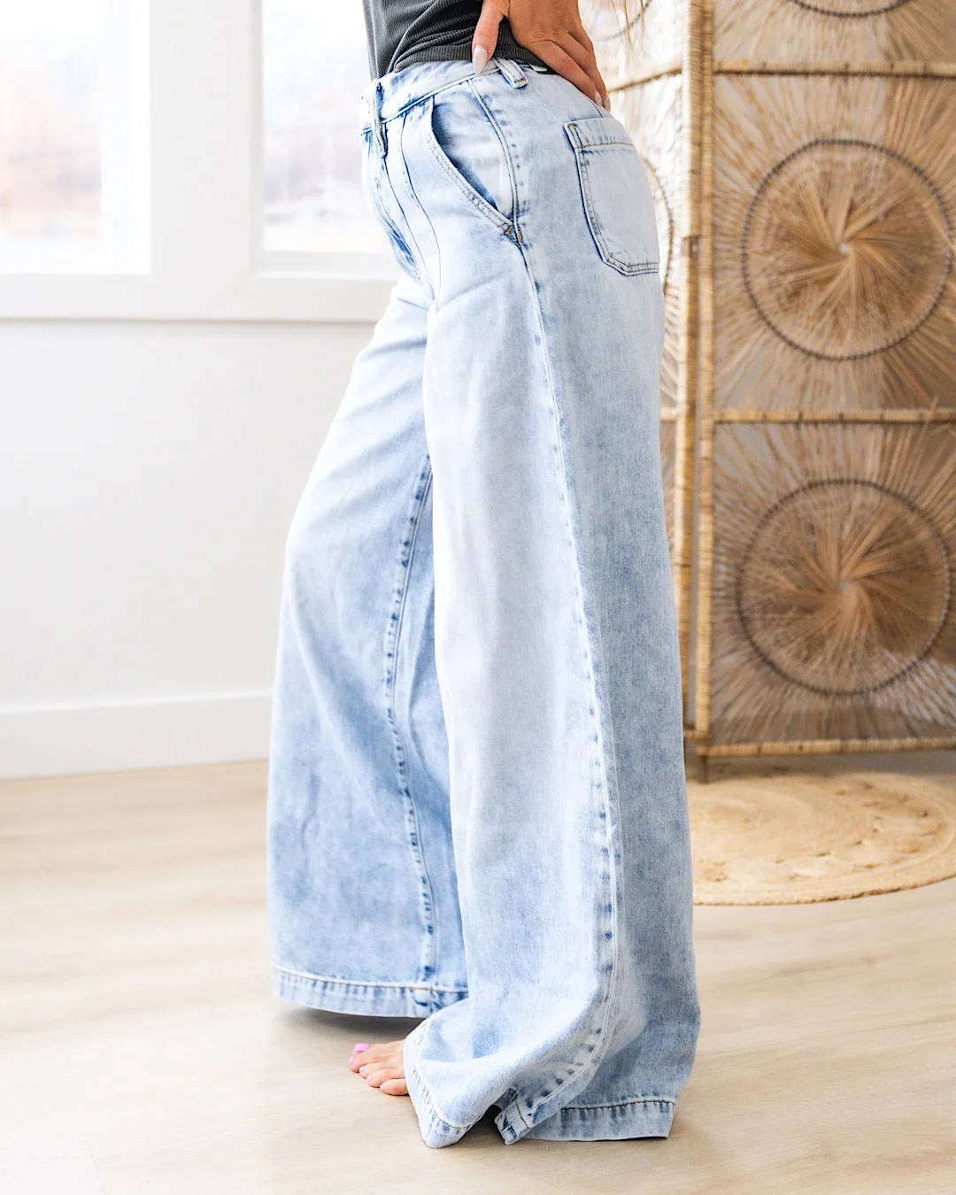 NEW! KanCan Elsie Ultra Wide Leg Jeans