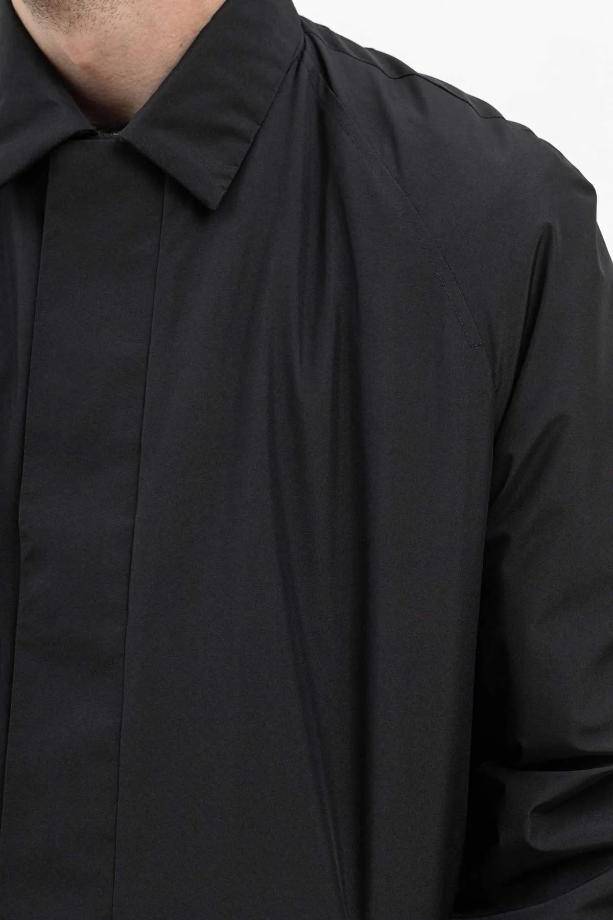 Norse Projects Vargo Gore-Tex Infinium Mac Jacket in Black