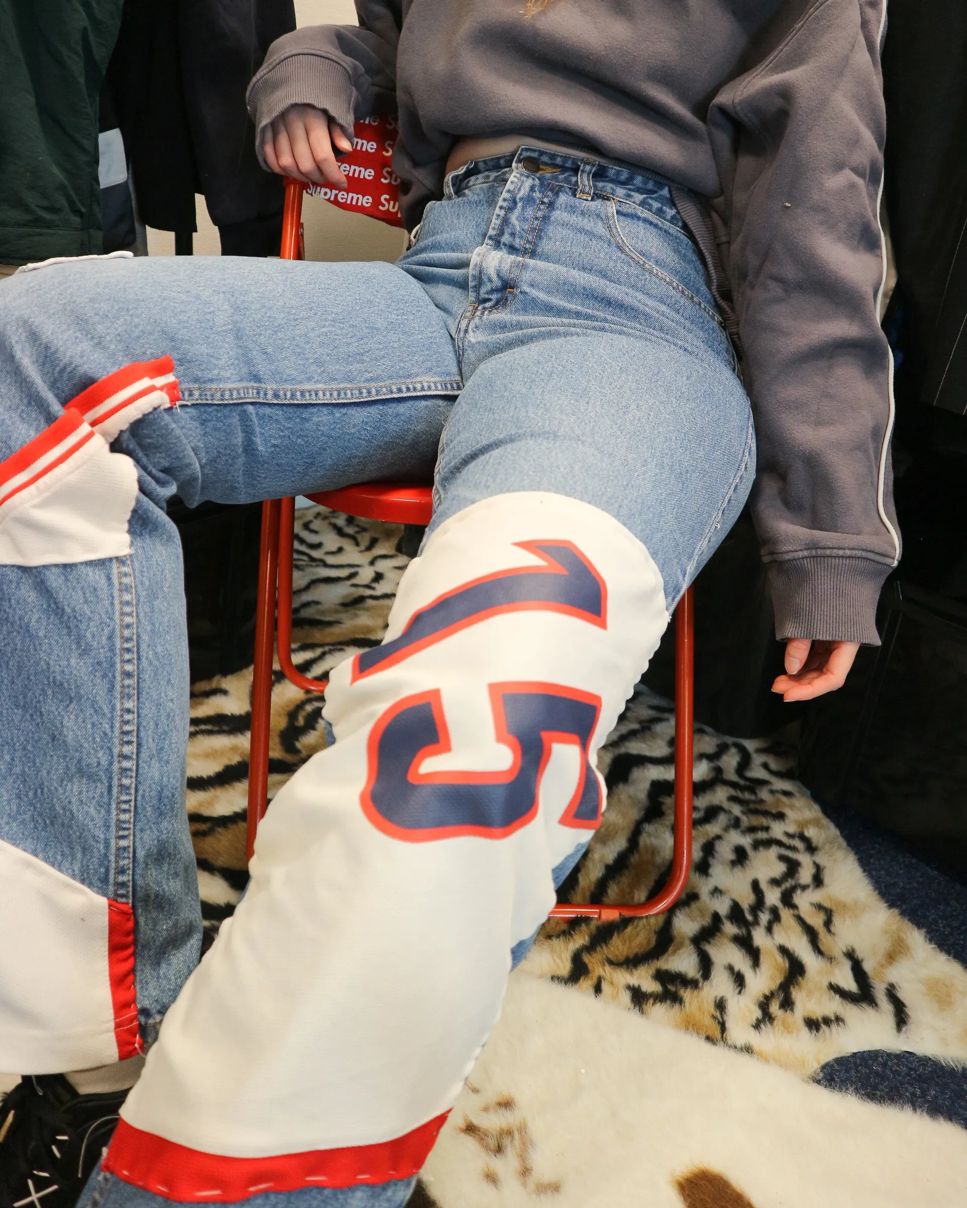 Reworked basketball jersey dad jeans L