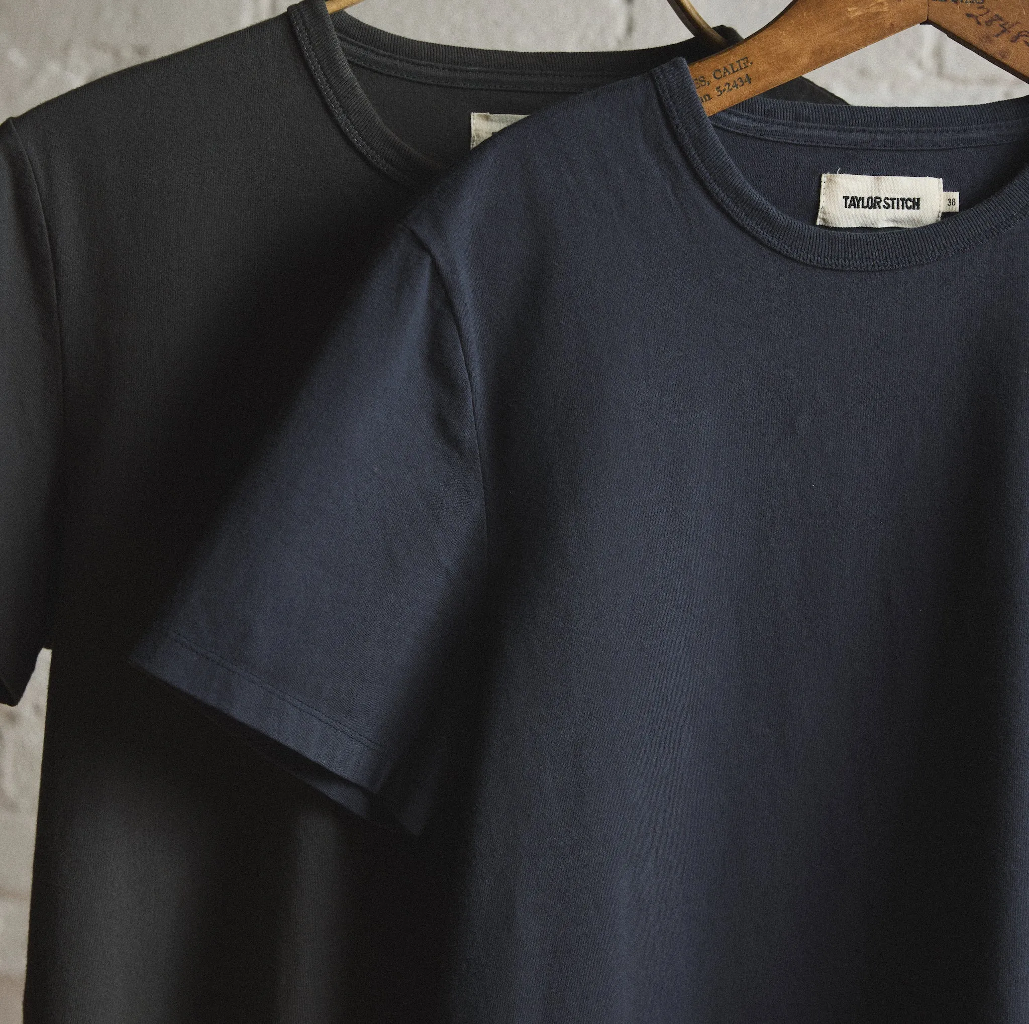 Navy Organic Cotton Tee - Enhanced Quality and Sustainable Design