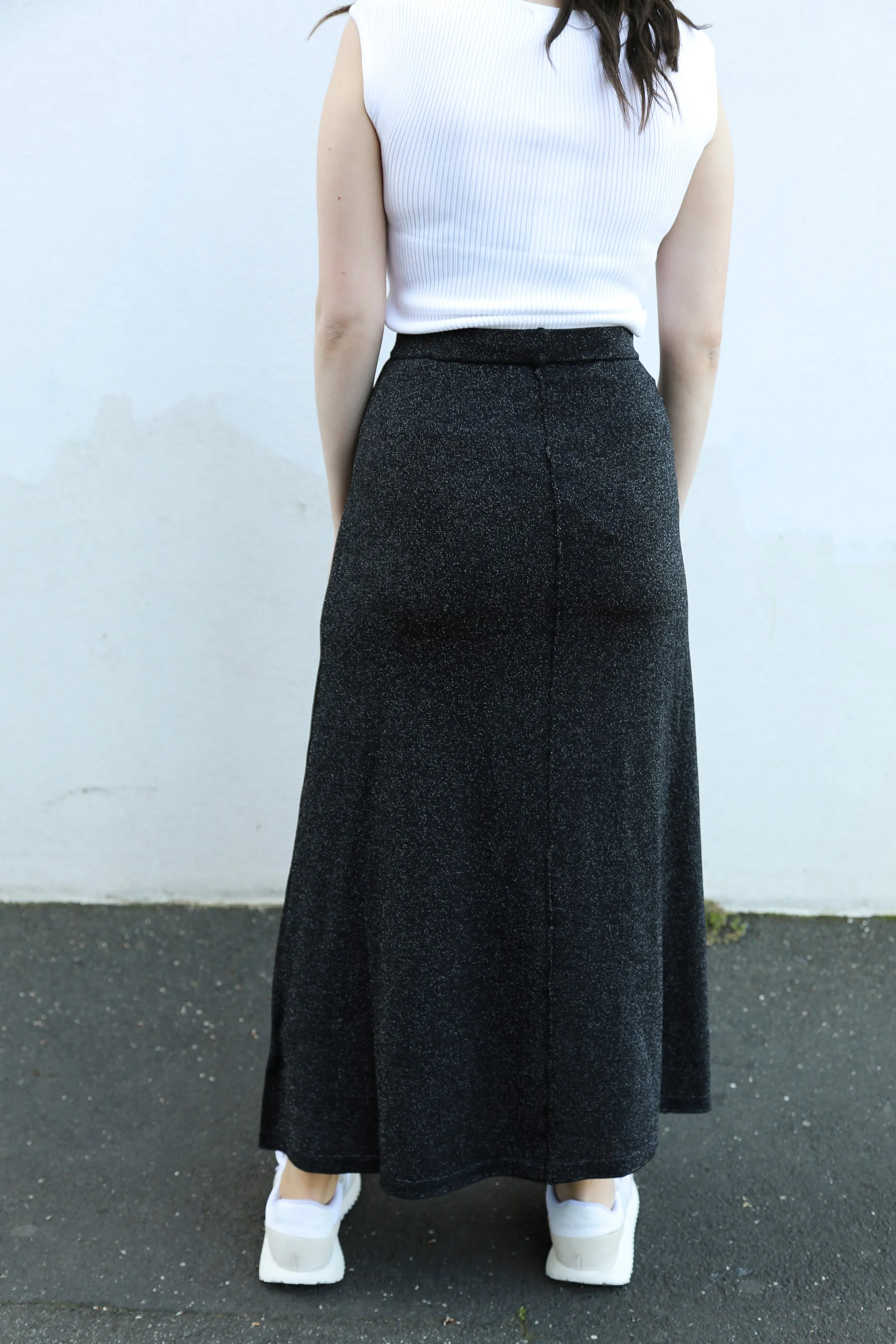 Vega Skirt (Black)